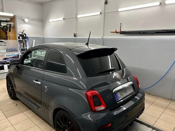 Abarth 595 sötétítő üvegfólia – SunCover Győr